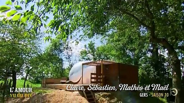 Claire de L'amour est dans le pré évoque son nouveau projet professionnel dans L'amour vu du pré , sur M6