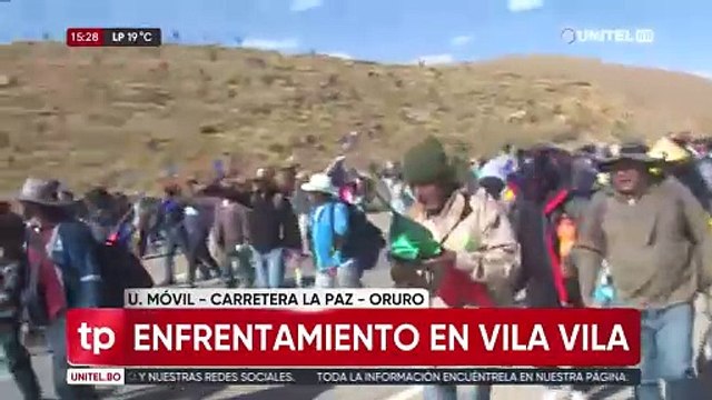 Evistas rodearon a los arcistas en los cerros y rebasaron a la columna que quiso frenar la marcha en la ruta La Paz - Oruro 