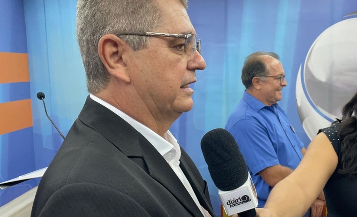 Sabino Jr. questiona alianças de Ceninha; prefeito diz que vice “pulou do barco porque queria mais”