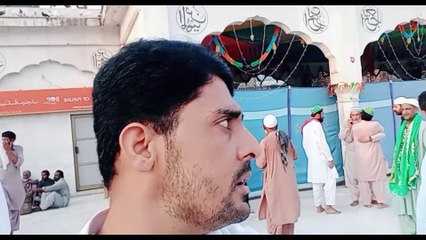 Dostu k sath data Sahib k darbar Lahore Pakistan me hazri di