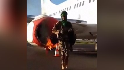Ataque de JNIM a avión presidencial de Mali en impactante vídeo ✈️