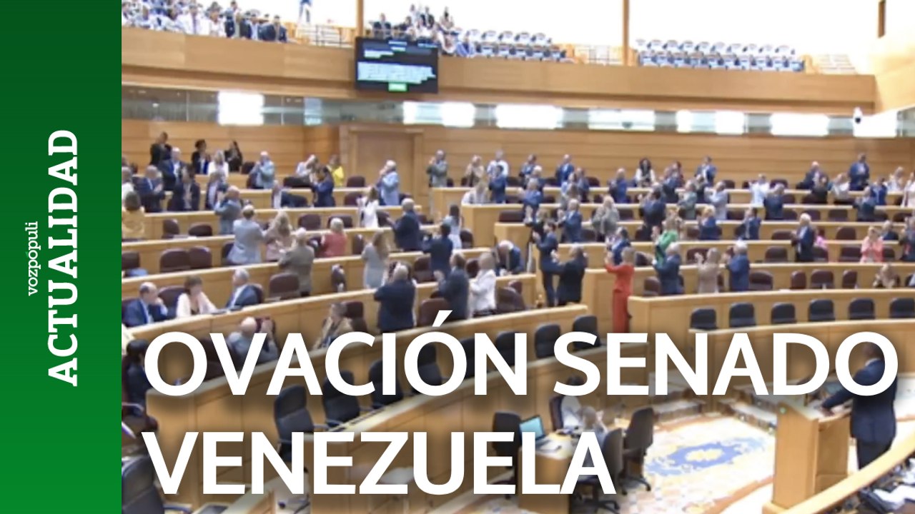 Ovación del PP a los venezolanos presentes en el Senado