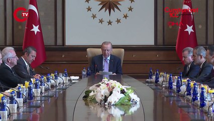 Derbi öncesi sürpriz ziyaret! Ali Koç'tan Erdoğan'a hediye