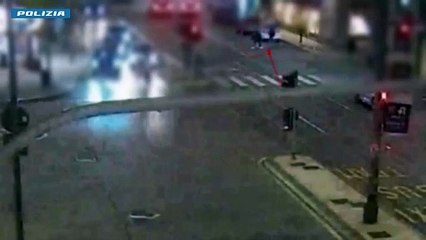 Portafogli rubato a Milano, così segue la turista in via Vitruvio (ma non sa che la polizia segue lui)