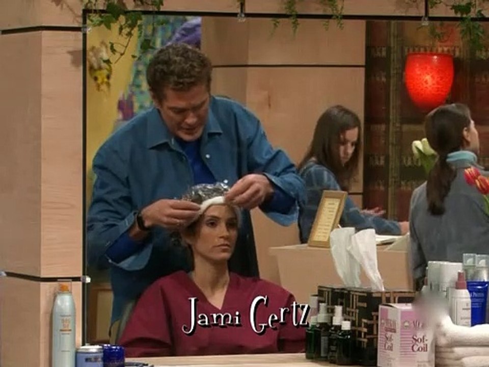 Still Standing S01E16-Judys Friseur