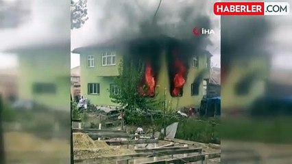 Tokat'ta 2 Katlı Evde Yangın: Mahallede Panik
