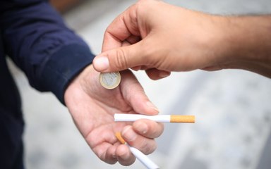 Le business (illégal) des cigarettes à l’unité