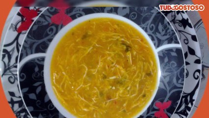 Creme de moranga com frango desfiado