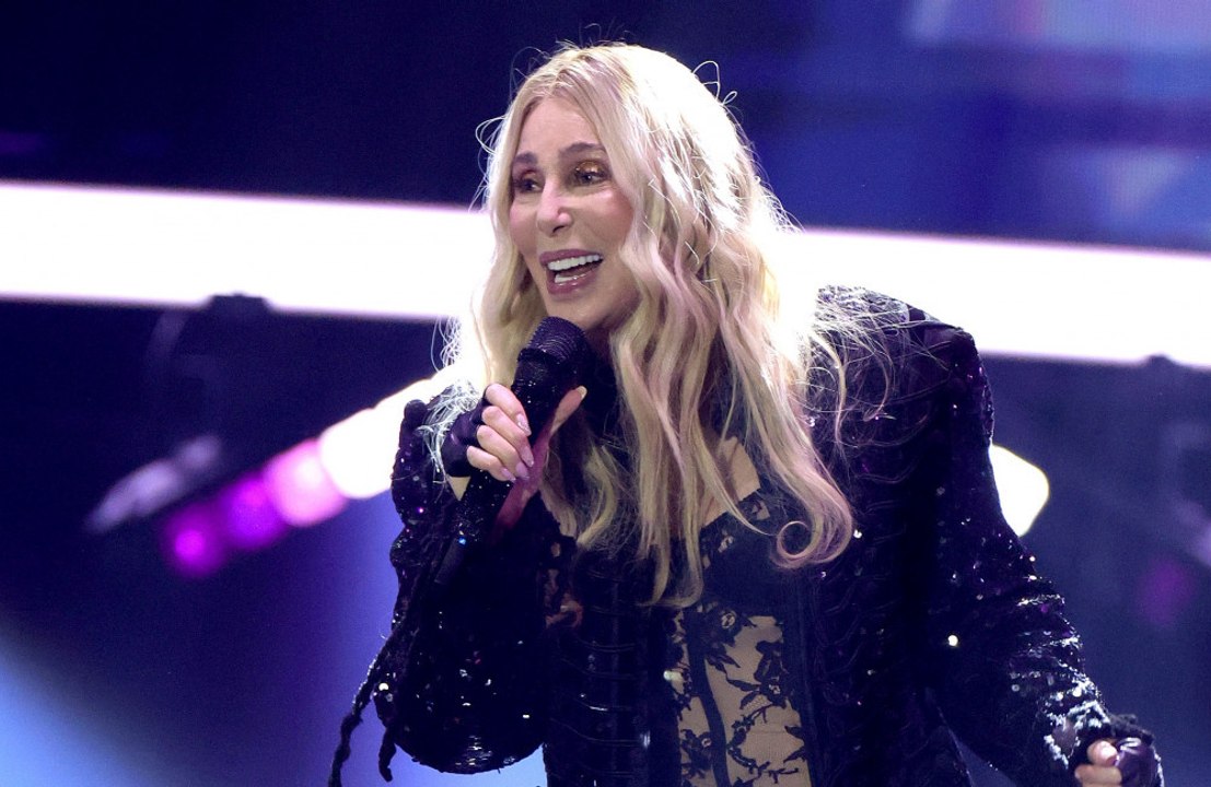 シェール、ヴィクトリアズ・シークレットのショーでヘッドライナーに