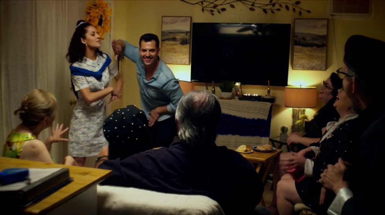 A mechanic with terminal cancer has a bizarre secret he's had a life-long love-affair with a doll HD ( Comedy )