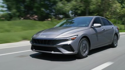 2025 Hyundai Elantra Hybrid Test Drive 🚗: Discover the Latest Features and Performance