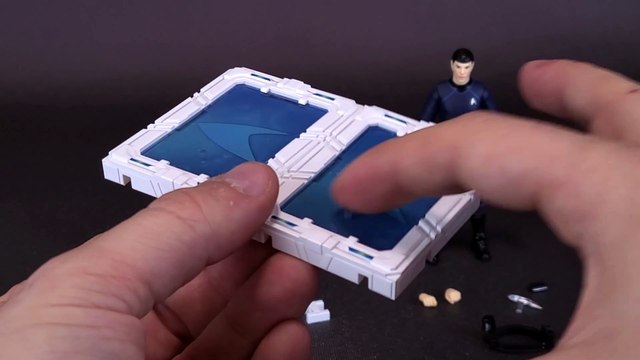 Hiya Toys Star Trek 2009 Exquisite Mini Series Spock 1:18 Scale Figure