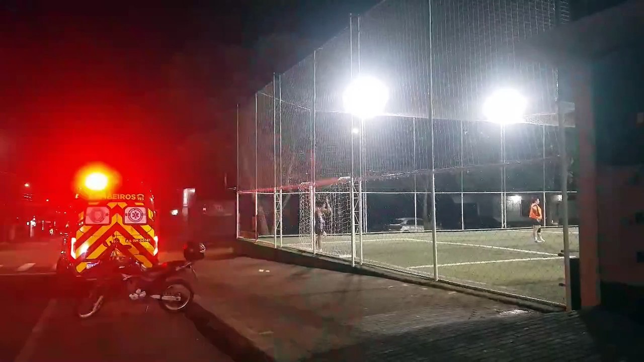 Mulher sofre lesão em tendão durante jogo de futebol no Alto Alegre