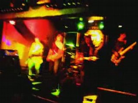 Woman crash gibus 18 avril 08