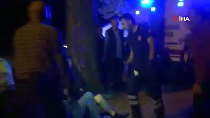 Sakarya'da kontrolden çıkan otomobil şarampole yuvarlandı: 2 yaralı