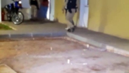 Ação da PM apreende drogas, arma e detém quatro suspeitos no bairro Floresta