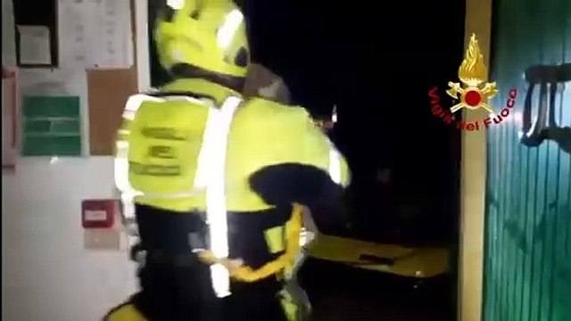 Emilia- Romagna allagata: centinaia di interventi dei vigili del fuoco