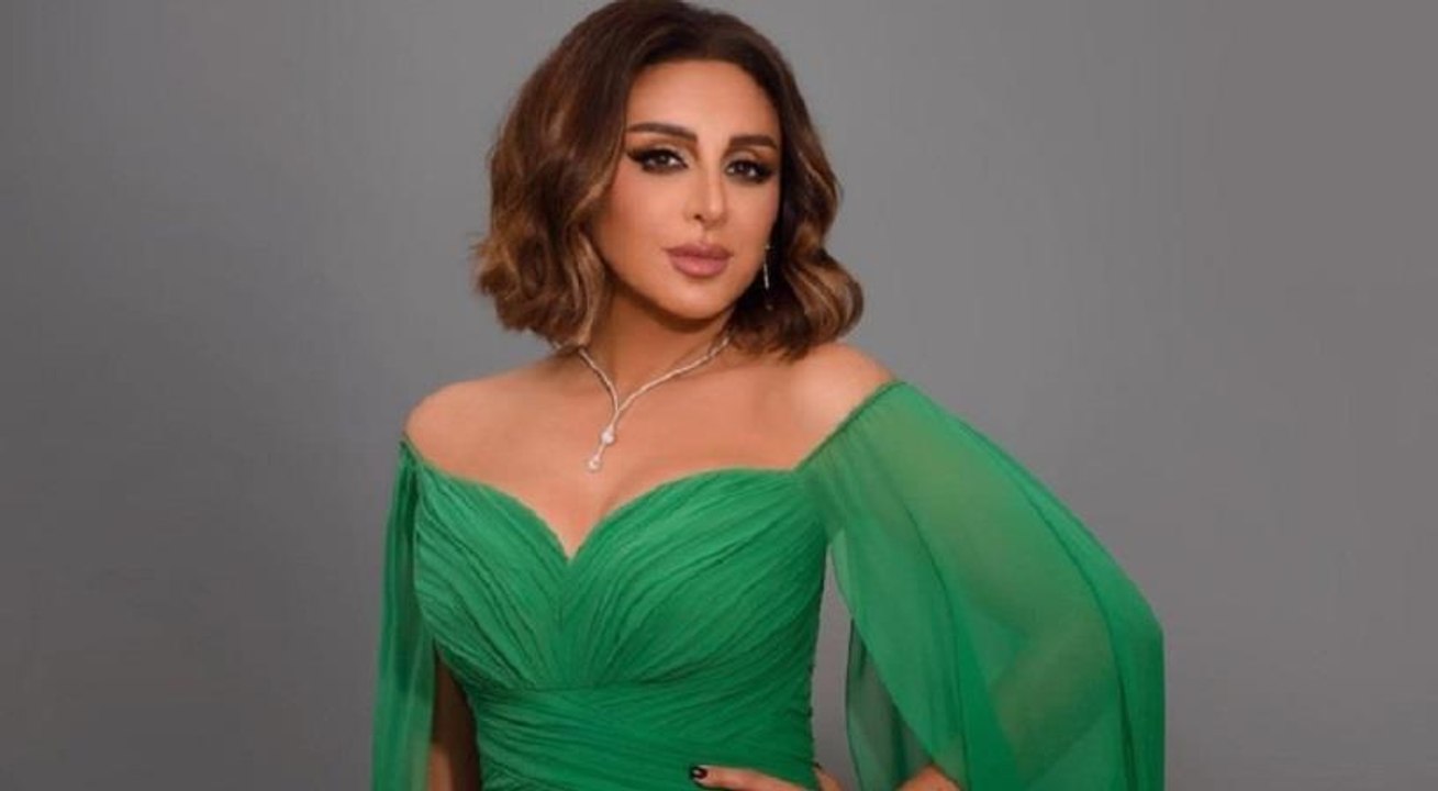 "تيجي نسيب" لأنغام يكتسح العالمية ويضيء ميدان Times square بنيويورك