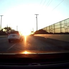 Menina de 9 anos dirige carro da família escondida para tentar chegar até loja nos EUA