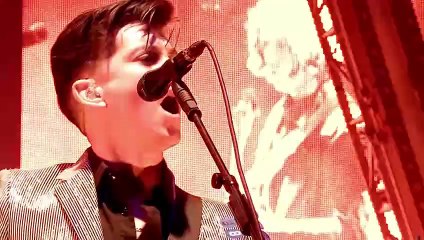 Teddy Picker - Arctic Monkeys (live)