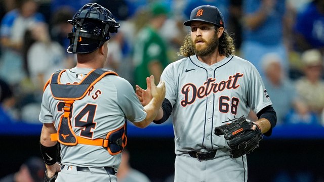 AL Playoff Race Heats Up: Tigers Chase Wild Card Spot