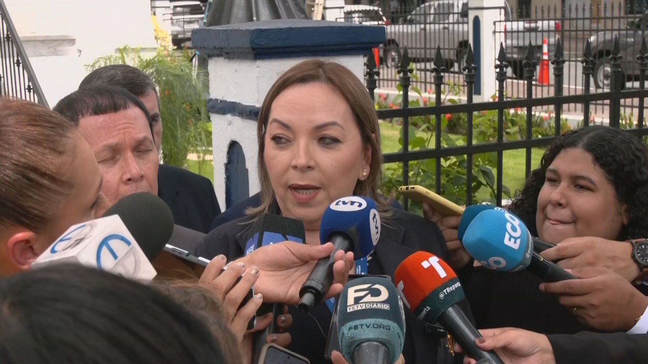 Meduca presenta denuncia por pago y cobro de salarios de educadores fallecidos