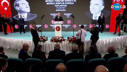 Bahçeli'den gazeteciye azar: Böyle sapık ve yanlış sorularla aldatmaya heves etmeyin