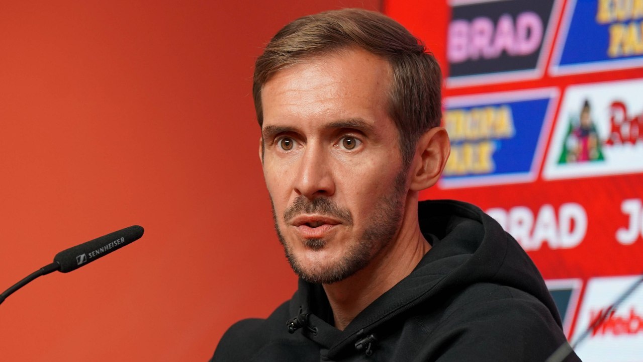 'Mache alle Augen und Ohren auf': Schuster will von Schmidt lernen