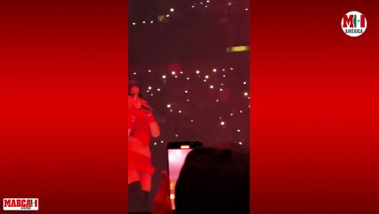 Peso Pluma y Kenia Os desatan rumores de una posible relación tras su actuación en el Palacio de los Deportes