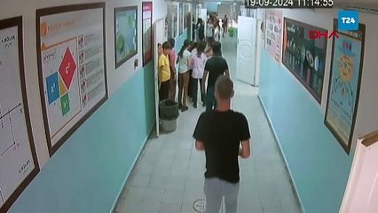 Nefes borusuna yiyecek kaçan öğrencisini 'heimlich' manevrasıyla kurtardı