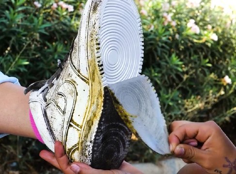 Des chaussures usées à WAOUH ! Des façons FACILES de transformer vos vieilles chaussures !