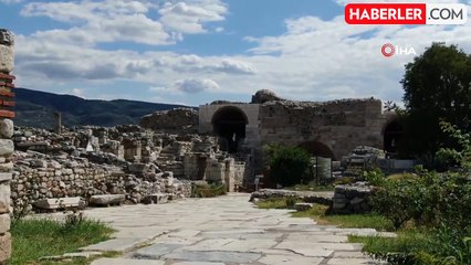 İzmir'de M.Ö. 3. Yüzyıldan Kalma Romalı Gladyatörün Lahiti Bulundu