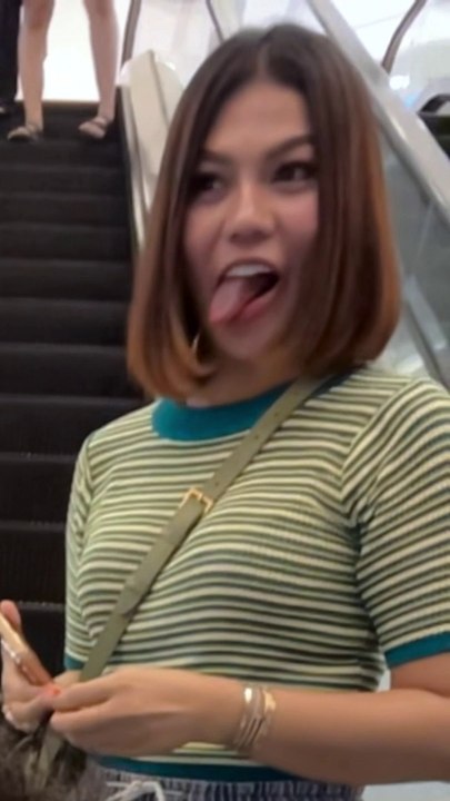 camera filter prank on escalator