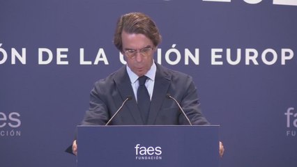 José María Aznar: "En España se gobierna de espaldas al parlamento desde hace más de seis años".