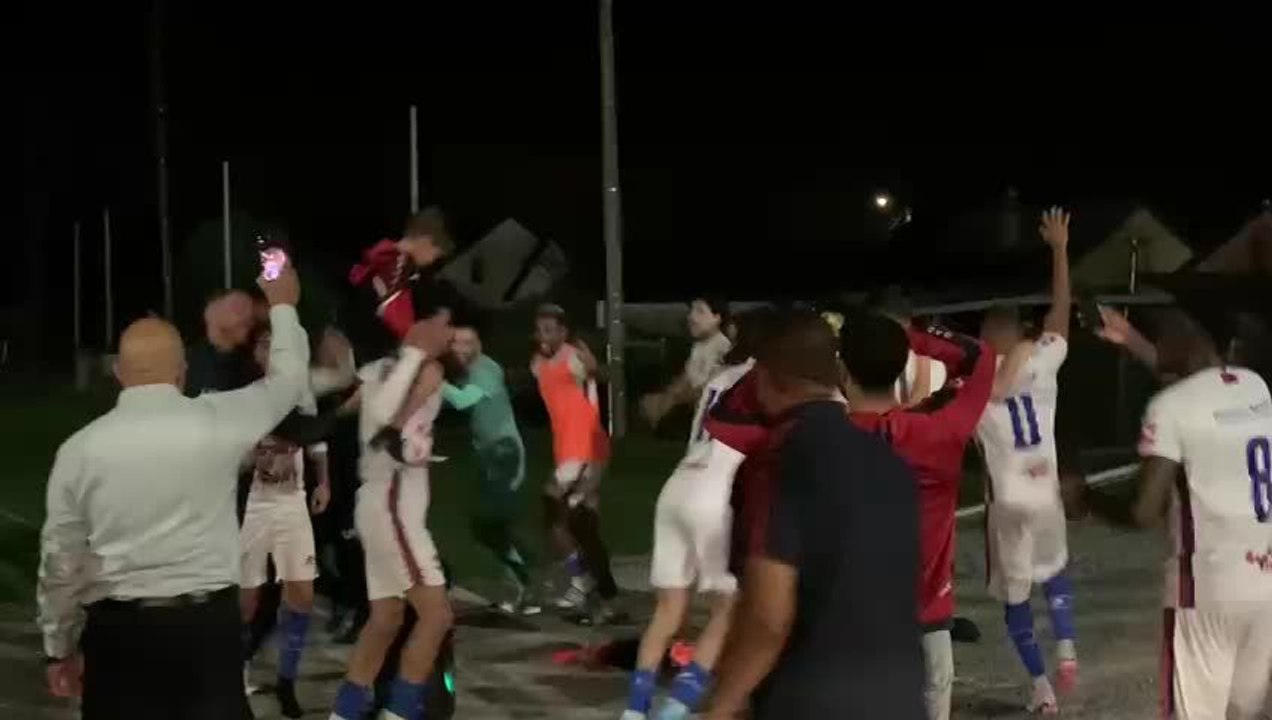 La fête de la victoire du Sporting Bruxelles à Loyers