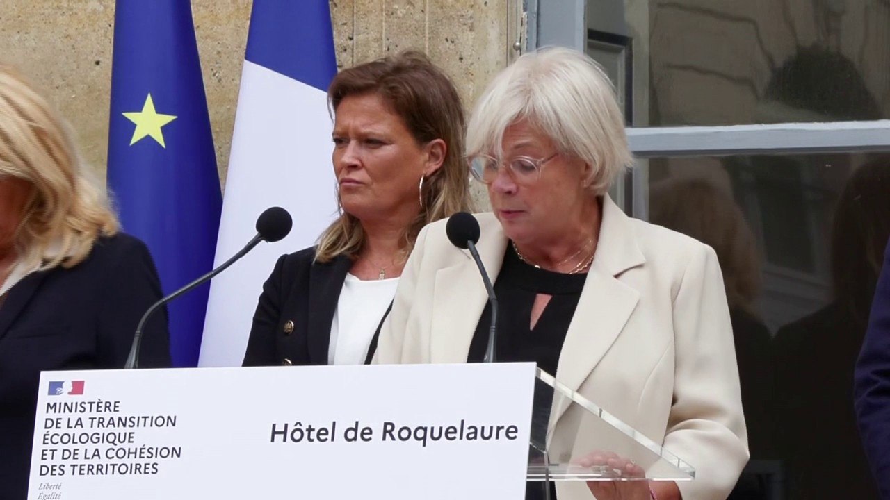 Catherine Vautrin (ministre du Partage des territoires et de la décentralisation): "Je rejoins aujourd'hui ce ministère avec la claire conscience qu'il faudra écouter, dialoguer avant d'agir"