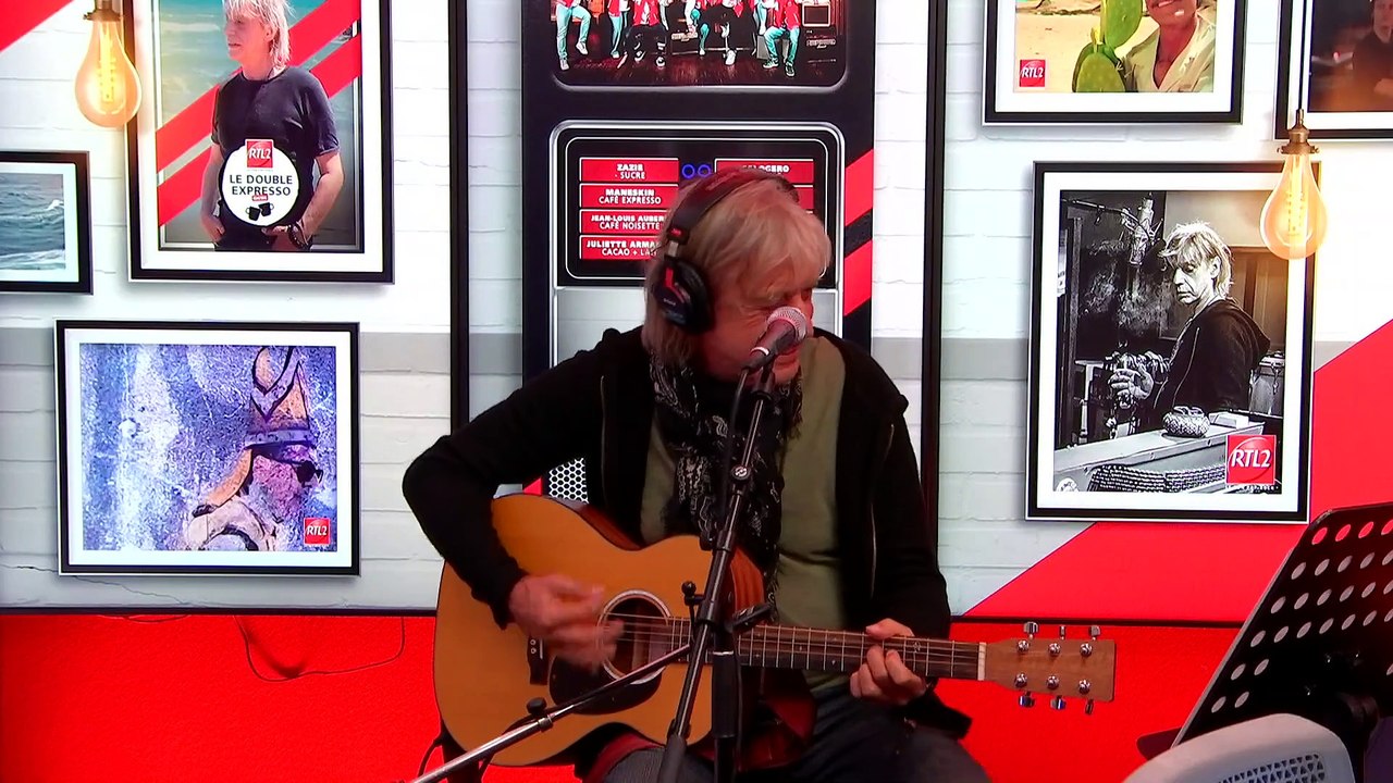 LIVE - Jean-Louis Aubert interprète "Un autre monde" dans Le Double Expresso RTL2  (20/09/24)