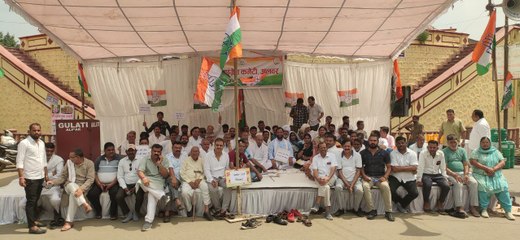 VIDEO: राहुल गांधी के खिलाफ बयानबाजी के विरोध में कांग्रेस का प्रदर्शन