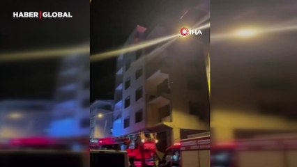 5 katlı binanın çatı katı alev alev yandı