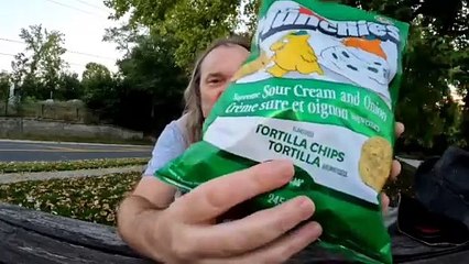 Munchies Supreme sour cream and onion tortilla chips Review Canada