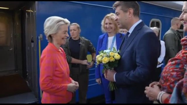 Ursula von der Leyen a Kiev, è l'ottava visita nella capitale ucraina