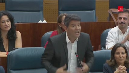 La respuesta viral de un diputado del PSOE: "Tiene envidia de Sánchez por lo bueno que está"
