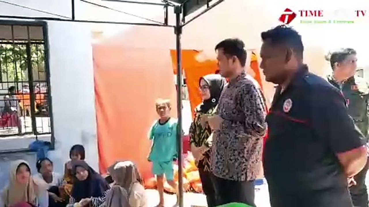 Akibat Dihantam Banjir Rob, 120 Orang Warga Mengungsi, Wakil Bupati Tinjau Korban.