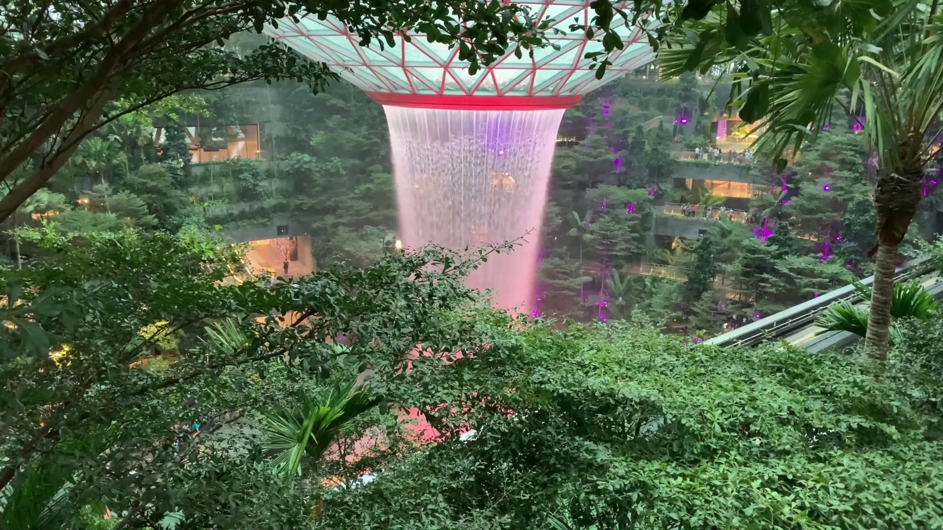 investing-hd_1920_1080_25fps