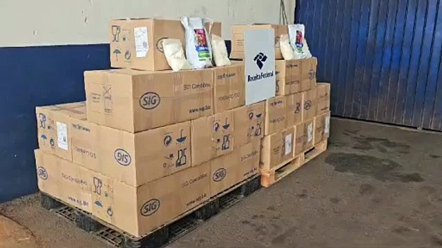 Receita Federal apreende mais de 500kg de agrotóxicos estrangeiros em transportadora de Cascavel
