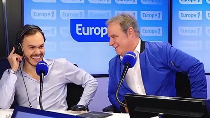 "Il est en moto", Pascal Praud remplace Cyril Hanouna sur Europe 1