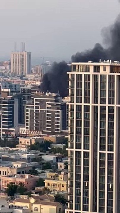 Dubai: Massive fire breaks out in Satwa near Sheikh Zayed Road