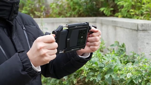 FOTGA Universal Smartphone Metal Cage Video Rig Handles Stabilizer #linindescription