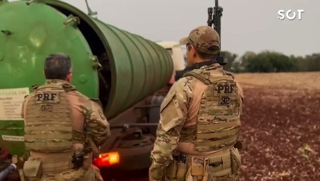 PRF apreende caminhão-pipa com mais de 5 toneladas de maconha em Ouro Verde do Oeste