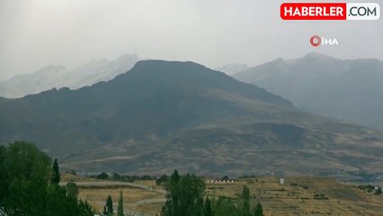 Erek Dağı'na Mevsimin İlk Karı Düştü